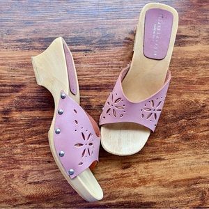 Vintage Y2K Hillard & Hanson Bilini pink faux wood heeled mule/sandals